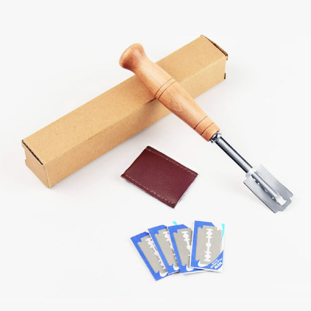 Bread Scoring Knife Lame with Replacement Blades and Protective Leather Cover (ESG17337)